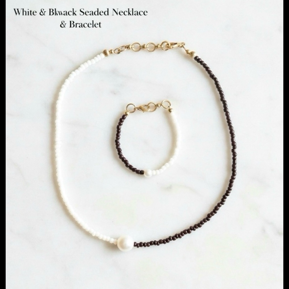 🖤Elegant White and Black Beaded Necklace &‎ Bracelet🖤
